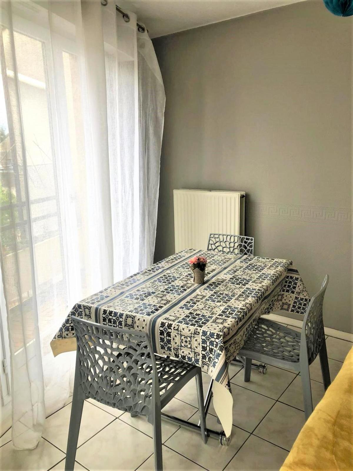 Appartement Le Petit Loup Palois - Terrasse & Wifi Fibre à Pau Extérieur photo